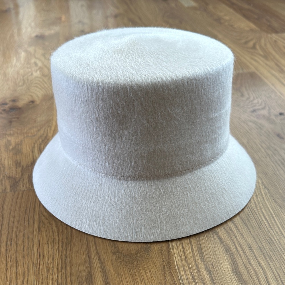 White wool Bucket Hat